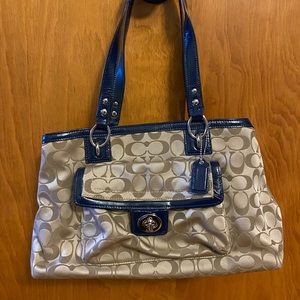 Coach Signature Shoulder Bag